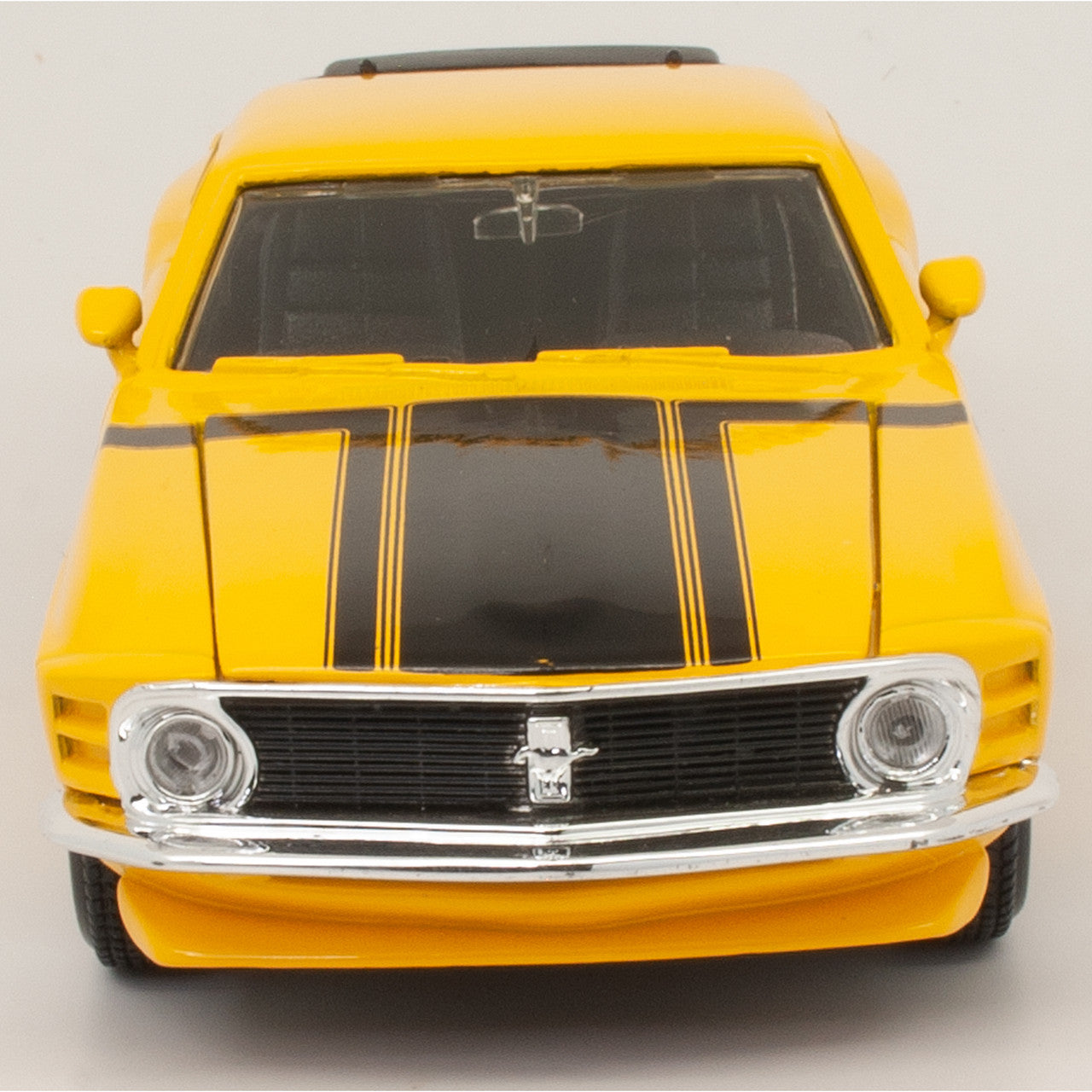 1970 Ford Mustang Boss 302 - Yellow or Green 1:24 Scale Diecast Replica Model Maisto