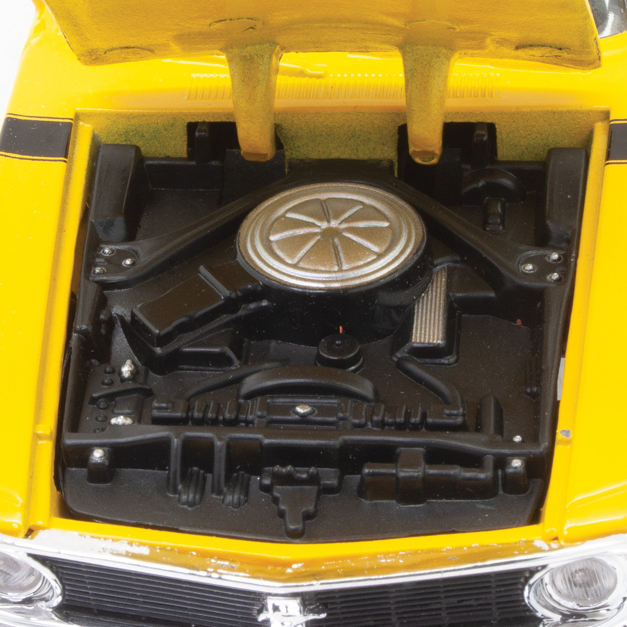 1970 Ford Mustang Boss 302 - Yellow or Green 1:24 Scale Diecast Replica Model Maisto