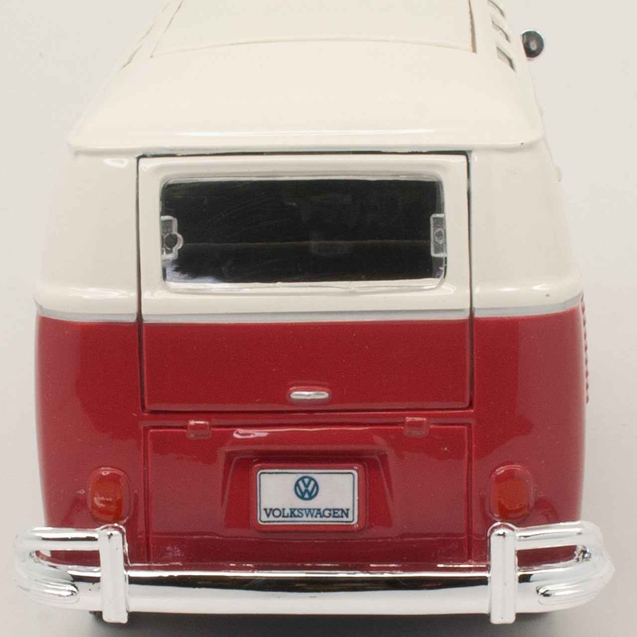 Volkswagen Samba Van 1:25 Scale Diecast Model Maisto